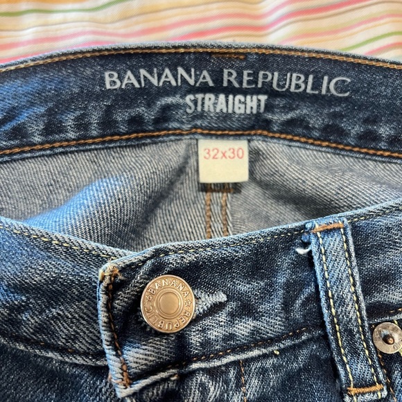 Banana Republic Jeans. 32X30 straight cut. - Picture 2 of 3